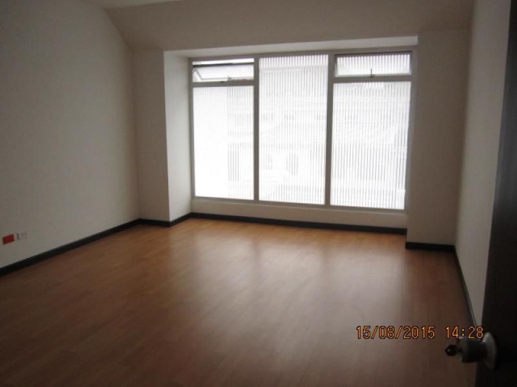 Casa de 8 alcobas en venta en Estoril, Bogotá, 263 m² · foto 12 de 20