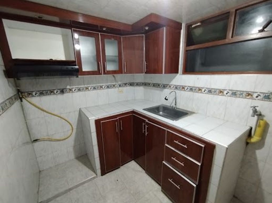 Casa de 8 alcobas en venta en Vereda Suba Rincón, Bogotá, 228 m² · foto 7 de 14