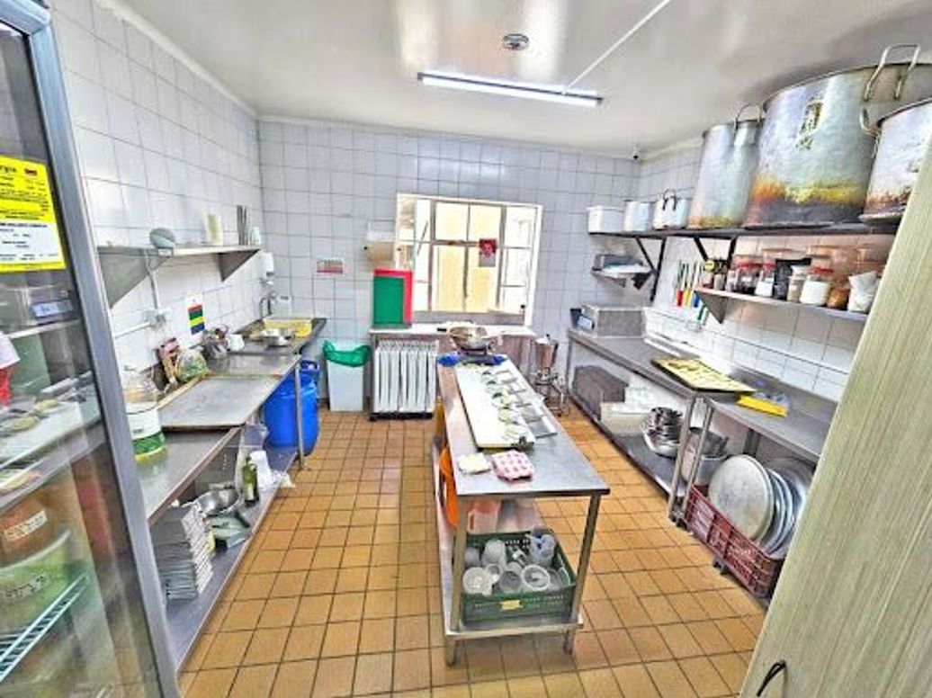 Casa de 7 alcobas en venta en Quinta Camacho, Bogotá, 364 m² · foto 16 de 20