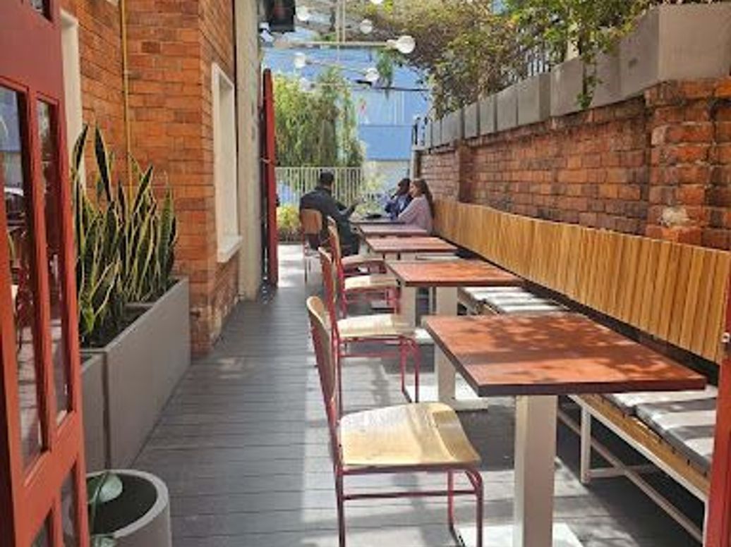 Casa de 7 alcobas en venta en Quinta Camacho, Bogotá, 364 m² · foto 10 de 20