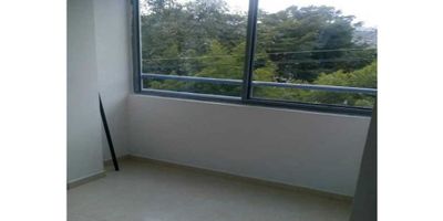 BRANDO Y CIA te ofrece para Venta Apartamento de 62 metros cuadrados con sala comedor, tres habitaciones amplias con closet, un baño enchapado, cocina semi integral, pisos en cerámica, con instalación de red para calentador de agua, video porteria, tercer piso sin ascensor, sector tranquilo y seguro, cerca a colegios, supermercados, zonas de comercio, magnífico transporte público. !CONTACTANOS!
