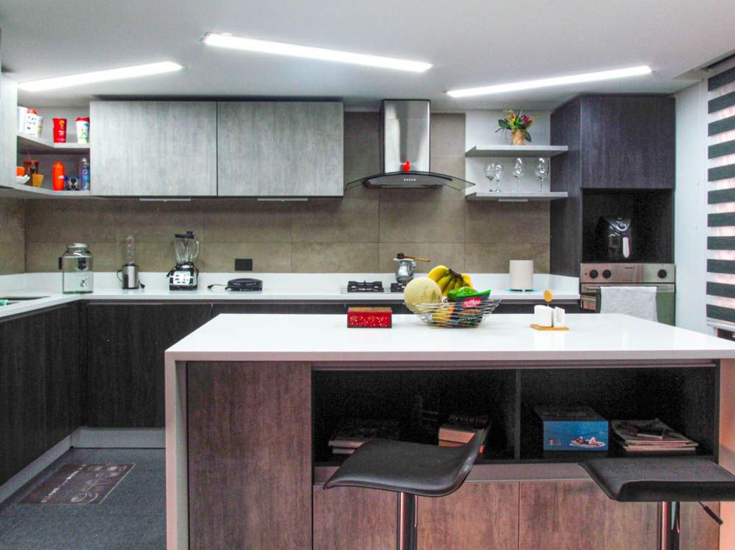 Casa de 5 alcobas en venta en Niza, Bogotá, 385 m² · foto 15 de 20