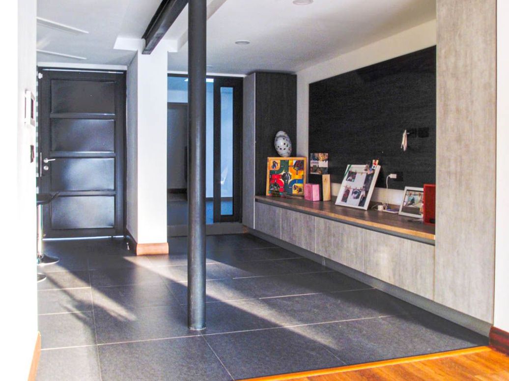 Casa de 5 alcobas en venta en Niza, Bogotá, 385 m² · foto 13 de 20
