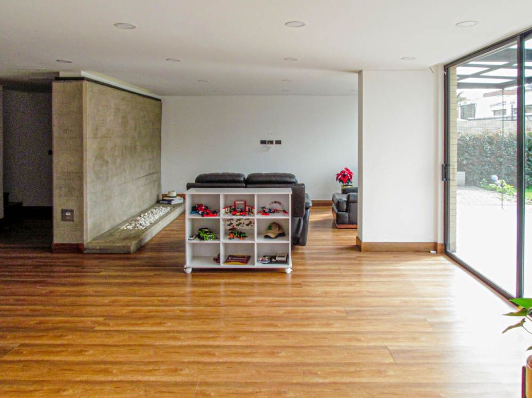 Casa de 5 alcobas en venta en Niza, Bogotá, 385 m² · foto 12 de 20