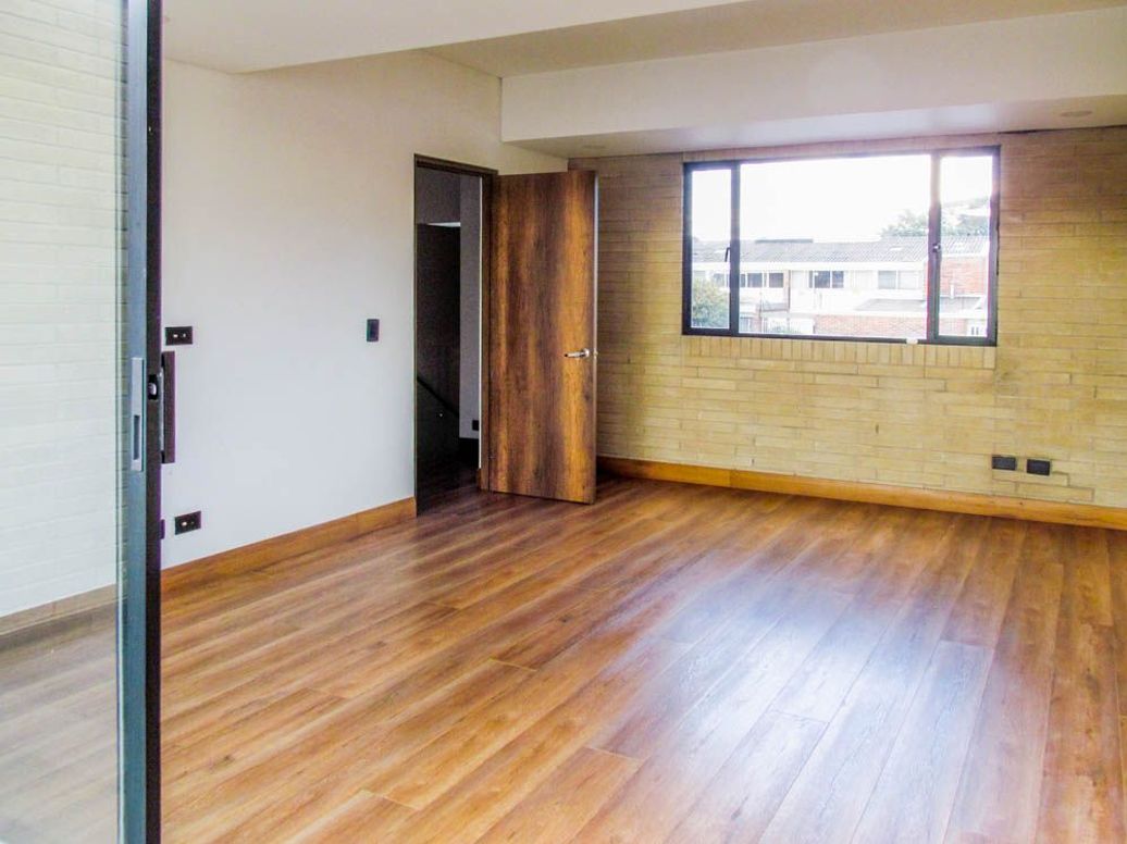 Casa de 5 alcobas en venta en Niza, Bogotá, 385 m² · foto 20 de 20