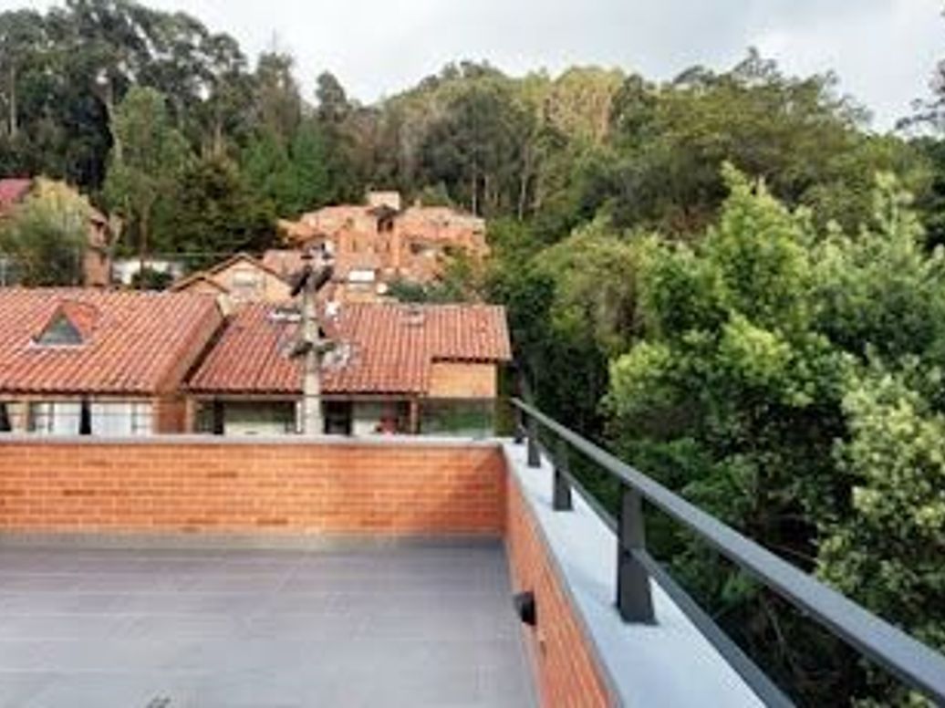 Casa de 3 alcobas en venta en Cedritos, Bogotá, 275 m² · foto 7 de 10