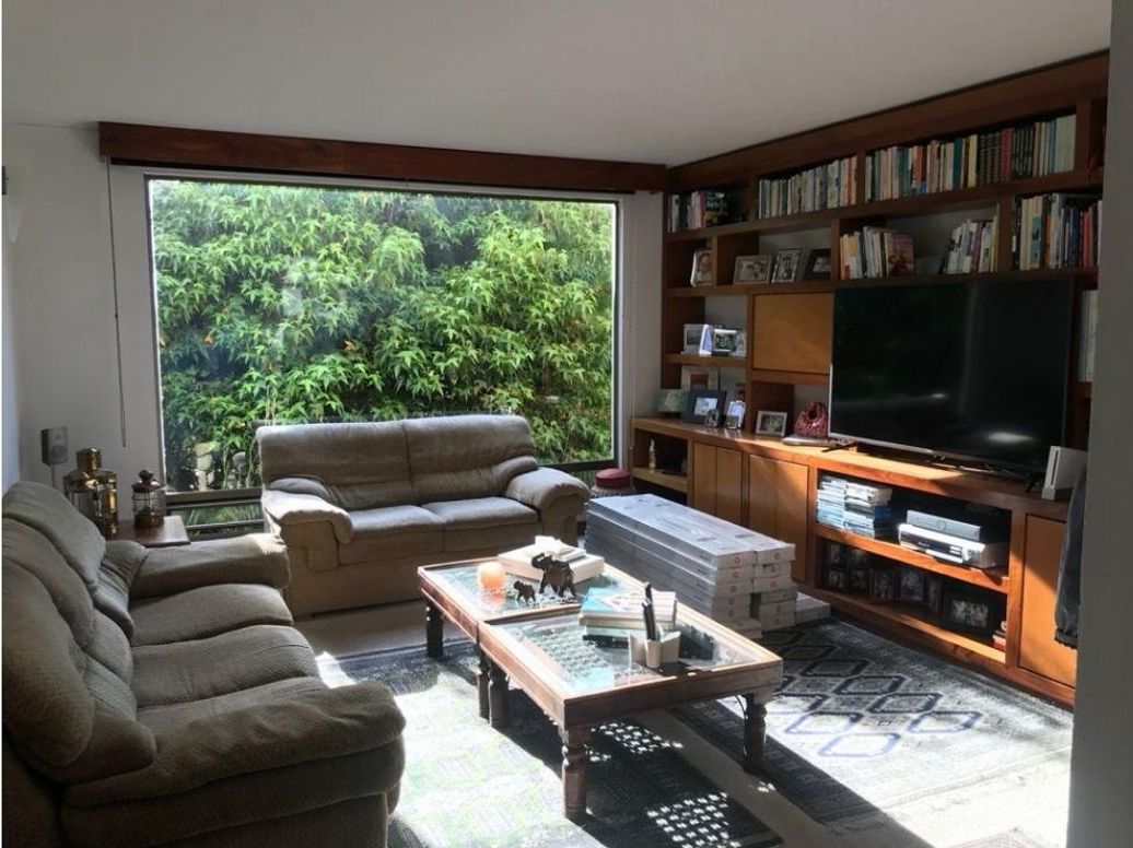 Casa de 4 alcobas en venta en Guaymaral, Bogotá, 406 m² · foto 3 de 10
