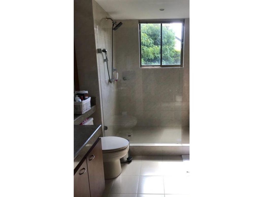 Casa de 4 alcobas en venta en Guaymaral, Bogotá, 406 m² · foto 9 de 10