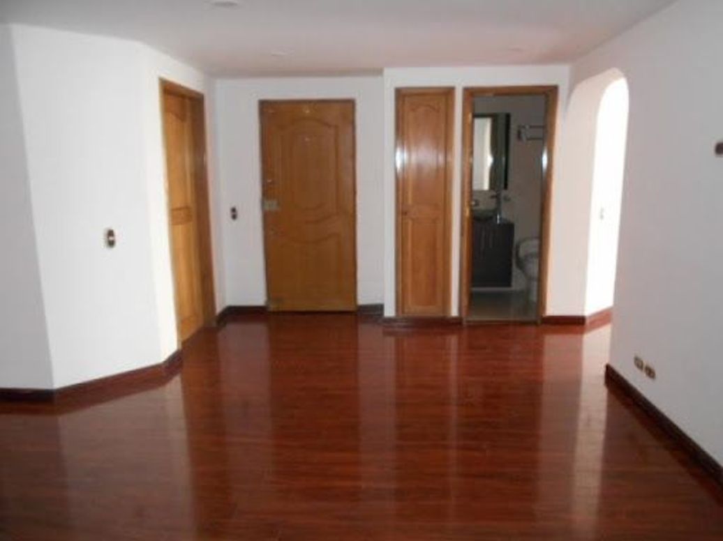 Apartamento de 3 alcobas en venta en Chico, Bogotá, 128 m² · foto 6 de 18