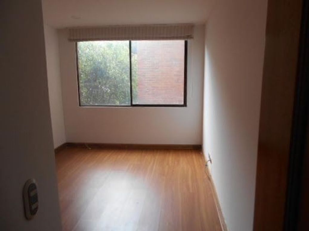 Apartamento de 3 alcobas en venta en Chico, Bogotá, 128 m² · foto 5 de 18