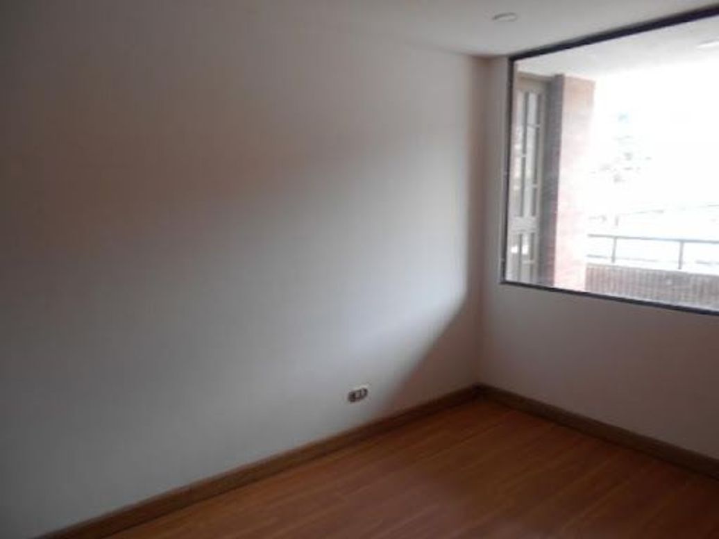 Apartamento de 3 alcobas en venta en Chico, Bogotá, 128 m² · foto 8 de 18