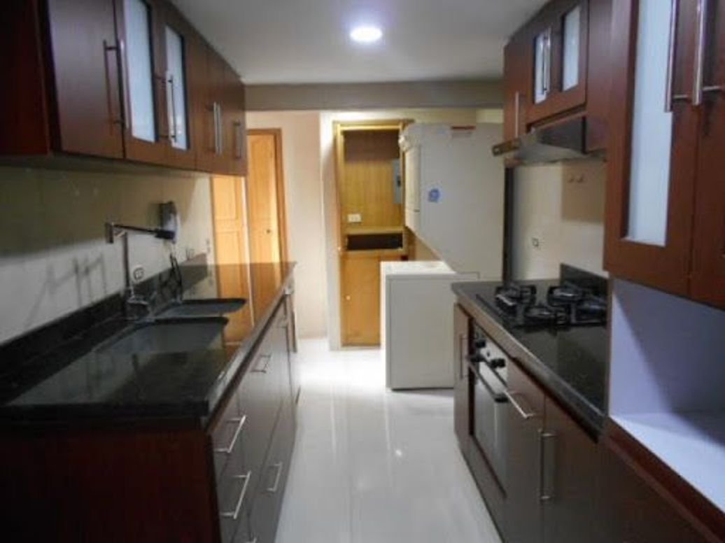 Apartamento de 3 alcobas en venta en Chico, Bogotá, 128 m² · foto 7 de 18