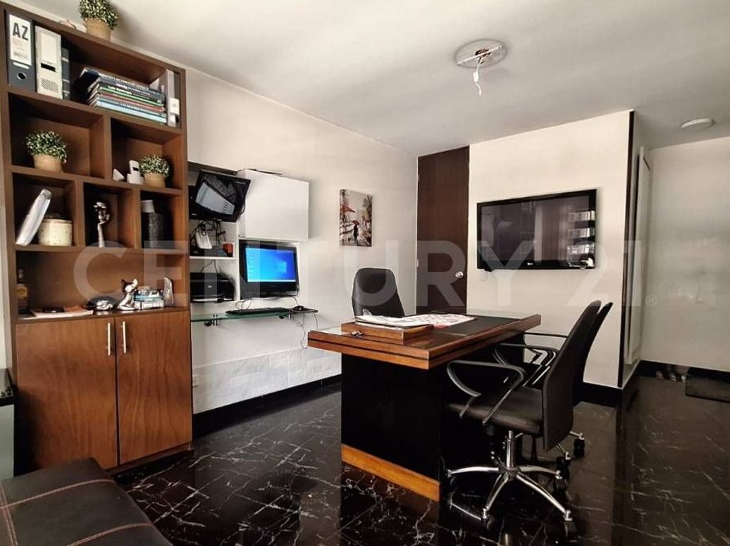 Casa de 11 alcobas en venta en Quinta Paredes, Bogotá, 600 m² · foto 13 de 20