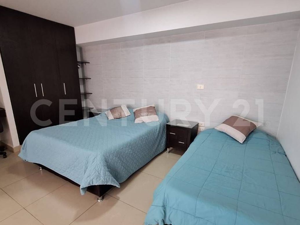 Casa de 11 alcobas en venta en Quinta Paredes, Bogotá, 600 m² · foto 3 de 20