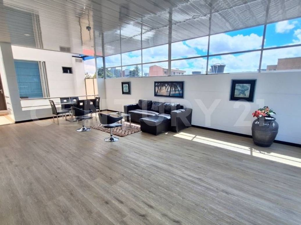 Casa de 11 alcobas en venta en Quinta Paredes, Bogotá, 600 m² · foto 20 de 20