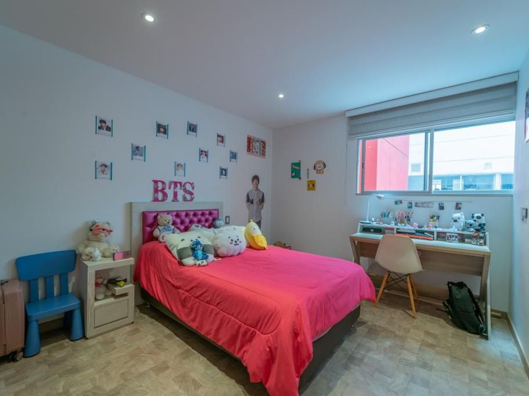 Apartamento de 3 alcobas en venta en Santa Barbara Central, Bogotá, 124 m² · foto 7 de 20