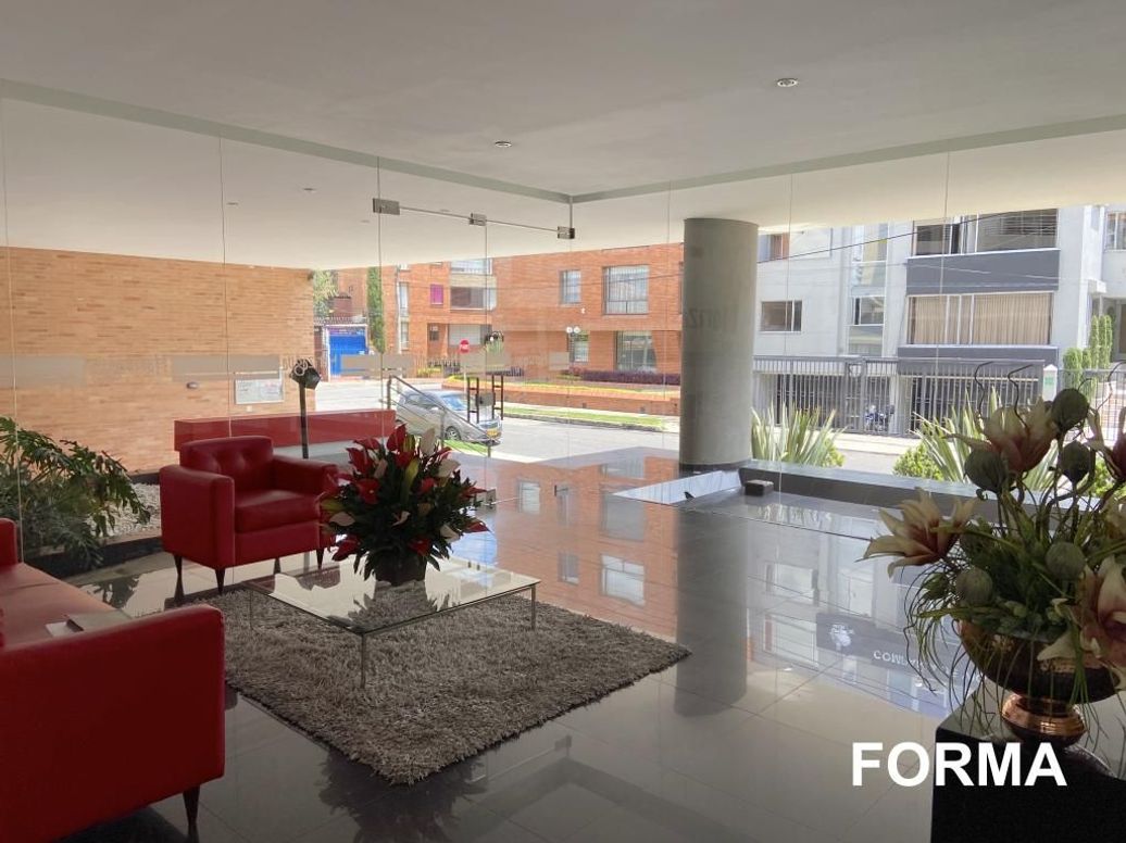Apartamento de 3 alcobas en venta en Santa Barbara Central, Bogotá, 124 m² · foto 18 de 20