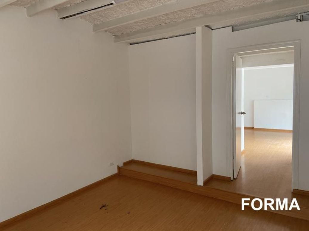 Casa de 9 alcobas en venta en Santa Barbara Oriental, Bogotá, 400 m² · foto 13 de 20