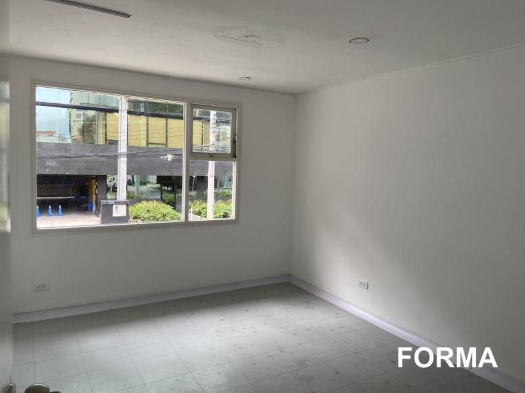 Casa de 9 alcobas en venta en Santa Barbara Oriental, Bogotá, 400 m² · foto 14 de 20