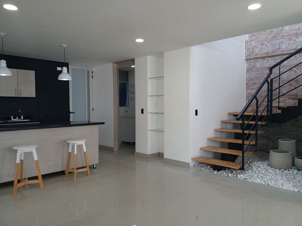 Casa en Arriendo o venta en Loma Del Atravesado, Comuna 4, Envigado en Loma Del Atravesado