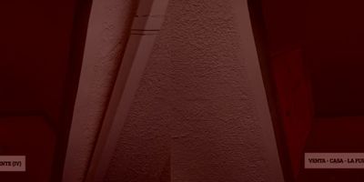 Atos Inmobiliaria vende casa en el barrio La Fuente de la ciudad de Tunja. Esta propiedad cuenta con una sala-comedor, una cocina equipada con gabinetes, un patio de ropas, un baño y una habitación en el primer piso. En el segundo piso, encontrarás tres habitaciones, dos de ellas con clóset, y un baño adicional.

Esta casa es ideal para familias que buscan un hogar cómodo y bien ubicado. Con amplios espacios y una distribución funcional, ofrece todo lo necesario para una vida práctica y agradable en una zona tranquila y accesible de Tunja. ¡Contáctanos para más detalles y agenda una visita!