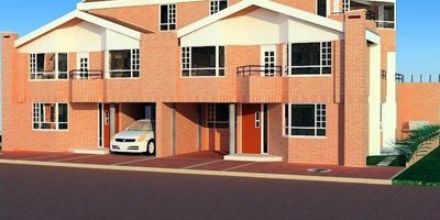 Atos Inmobiliaria te ofrece una excelente oportunidad de adquirir un lote ubicado en un exclusivo conjunto cerrado al norte de Tunja, cerca del centro comercial Unicentro y el Boulevard. 

Este lote de 157.38 m2 te brinda la oportunidad única de personalizar tu futura casa según tus gustos y necesidades. Podrás diseñar una vivienda de dos pisos con altillo, aprovechando al máximo el área disponible.

Al formar parte de un conjunto cerrado, disfrutarás de todas las comodidades y seguridad que este tipo de desarrollo ofrece, además de la tranquilidad de tener áreas comunes bien cuidadas.

La ubicación privilegiada al norte de la ciudad, cerca de importantes centros comerciales y vías principales, te permitirá acceder fácilmente a diversos servicios y comodidades urbanas.

No dejes pasar esta oportunidad única de construir tu casa soñada en uno de los mejores sectores de Tunja. Contáctanos en Atos Inmobiliaria para obtener más detalles