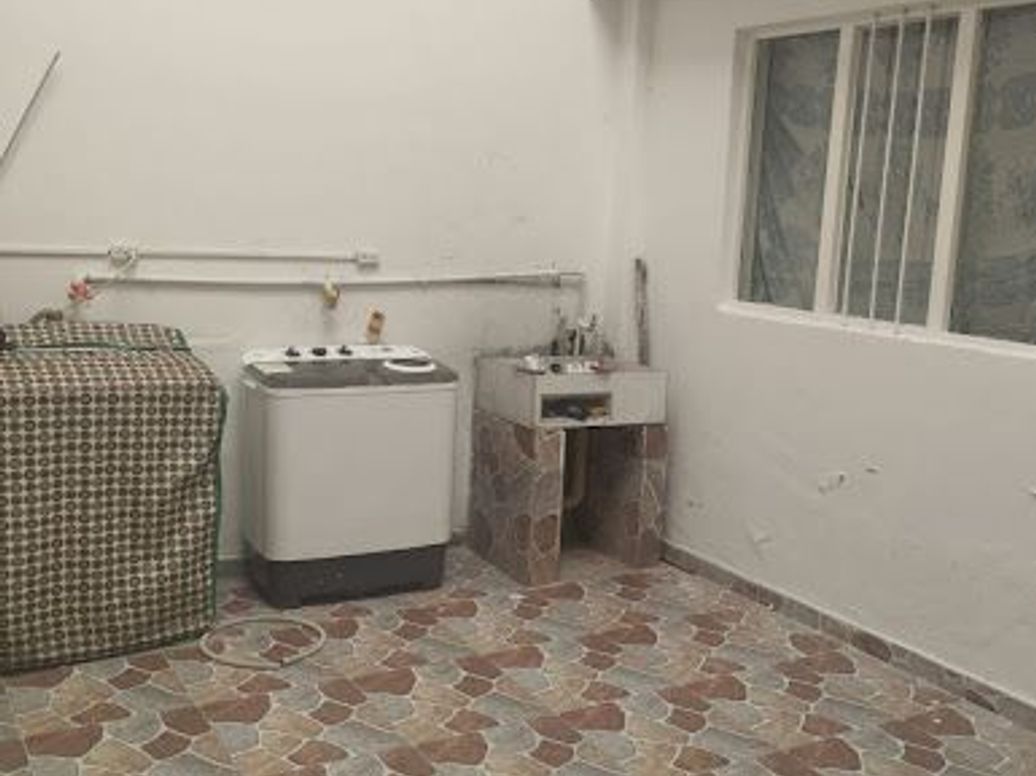 Casa de 12 alcobas en venta en Gran Britalia, Bogotá, 220 m² · foto 19 de 20