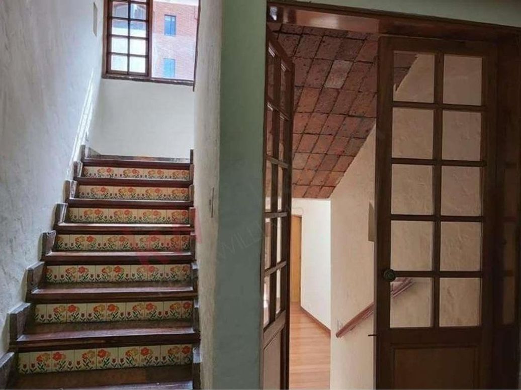 Casa de 5 alcobas en venta en Sotileza, Bogotá, 350 m² · foto 10 de 20