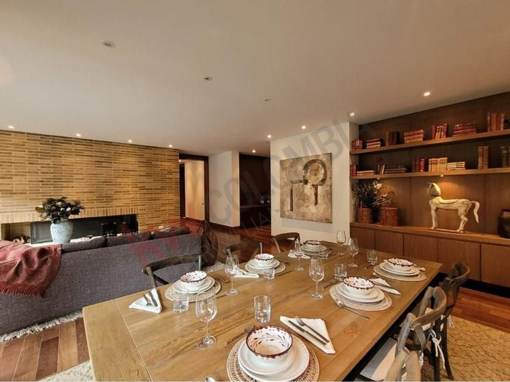 Apartamento de 3 alcobas en venta en El Refugio, Bogotá, 261 m² · foto 12 de 20