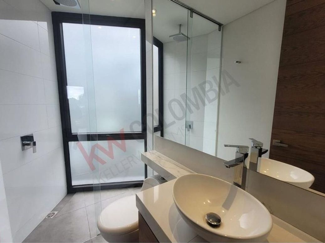 Apartamento de 2 alcobas en venta en Bellavista, Bogotá, 157 m² · foto 2 de 20