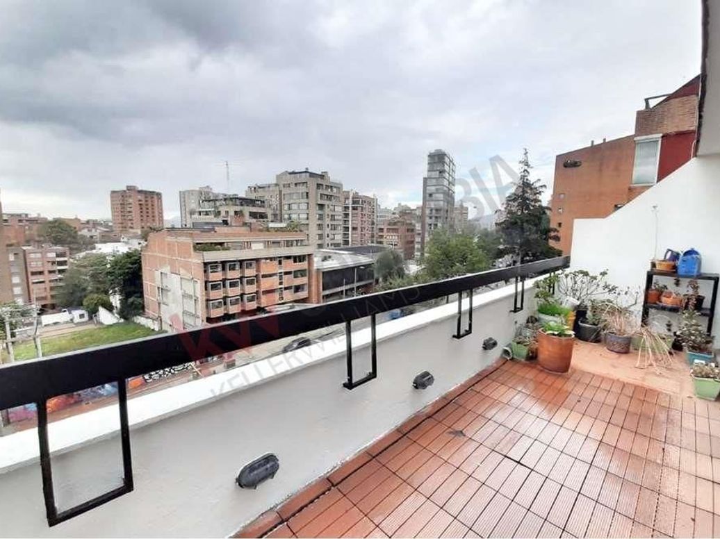 Apartamento de 2 alcobas en venta en La Cabrera, Bogotá, 157 m² · foto 2 de 10