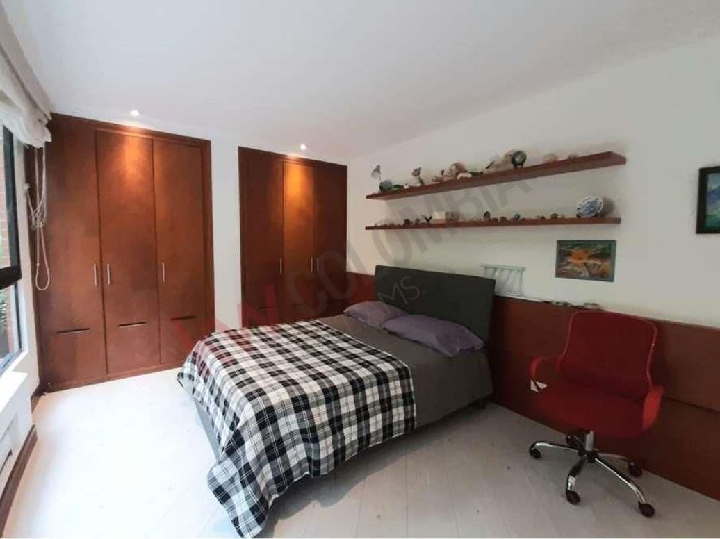 Apartamento de 4 alcobas en venta en Santa Barbara Alta, Bogotá, 467 m² · foto 3 de 20