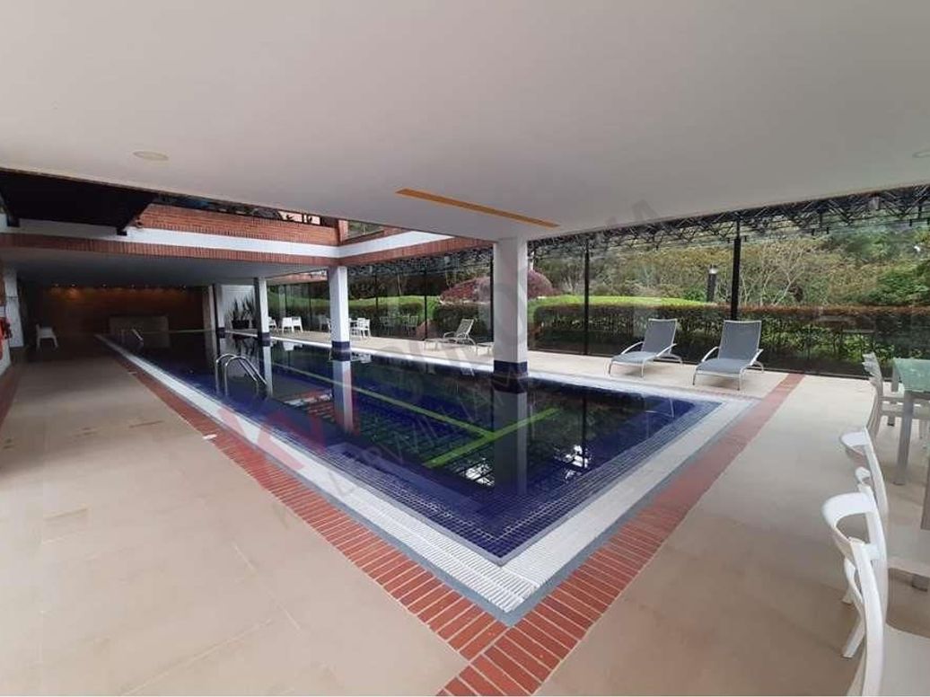 Apartamento de 4 alcobas en venta en Santa Barbara Alta, Bogotá, 467 m² · foto 7 de 20
