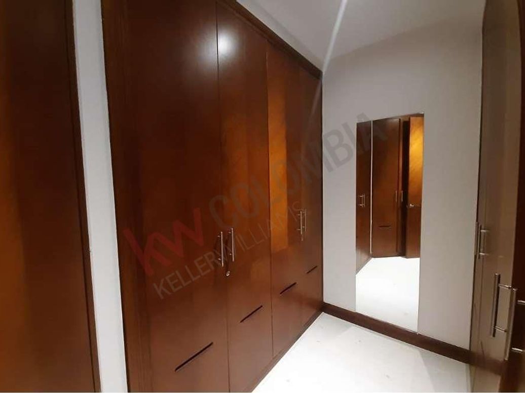 Apartamento de 4 alcobas en venta en Santa Barbara Alta, Bogotá, 467 m² · foto 6 de 20