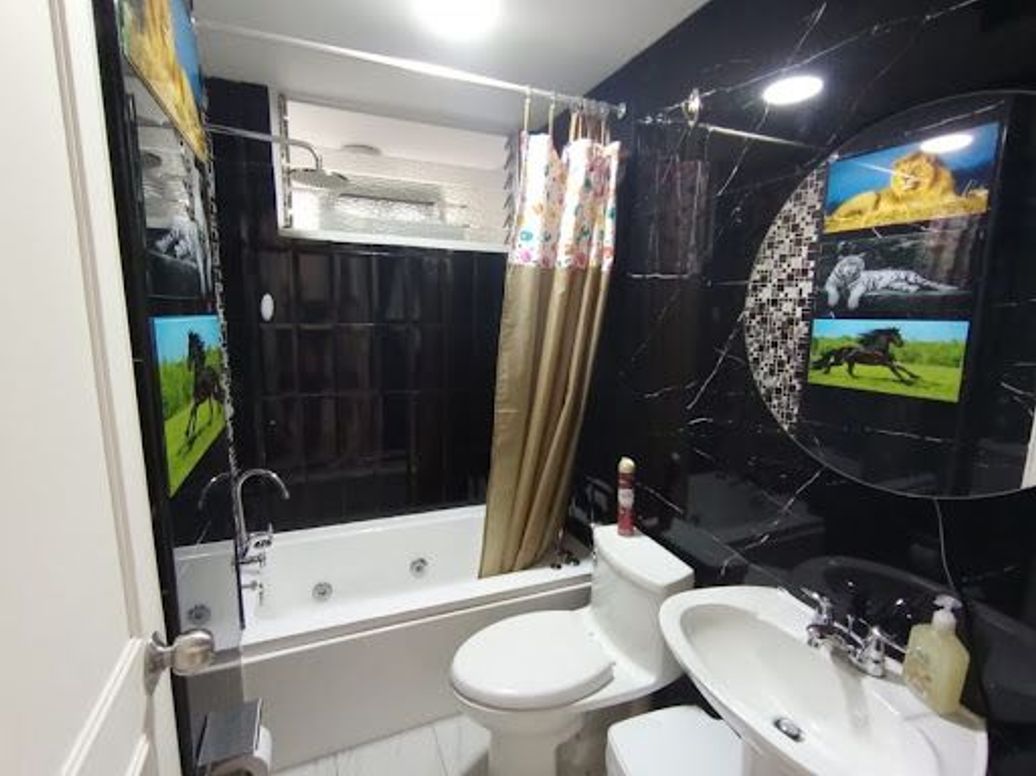 Apartamento de 3 alcobas en venta en Santa Barbara Central, Bogotá, 140 m² · foto 15 de 20