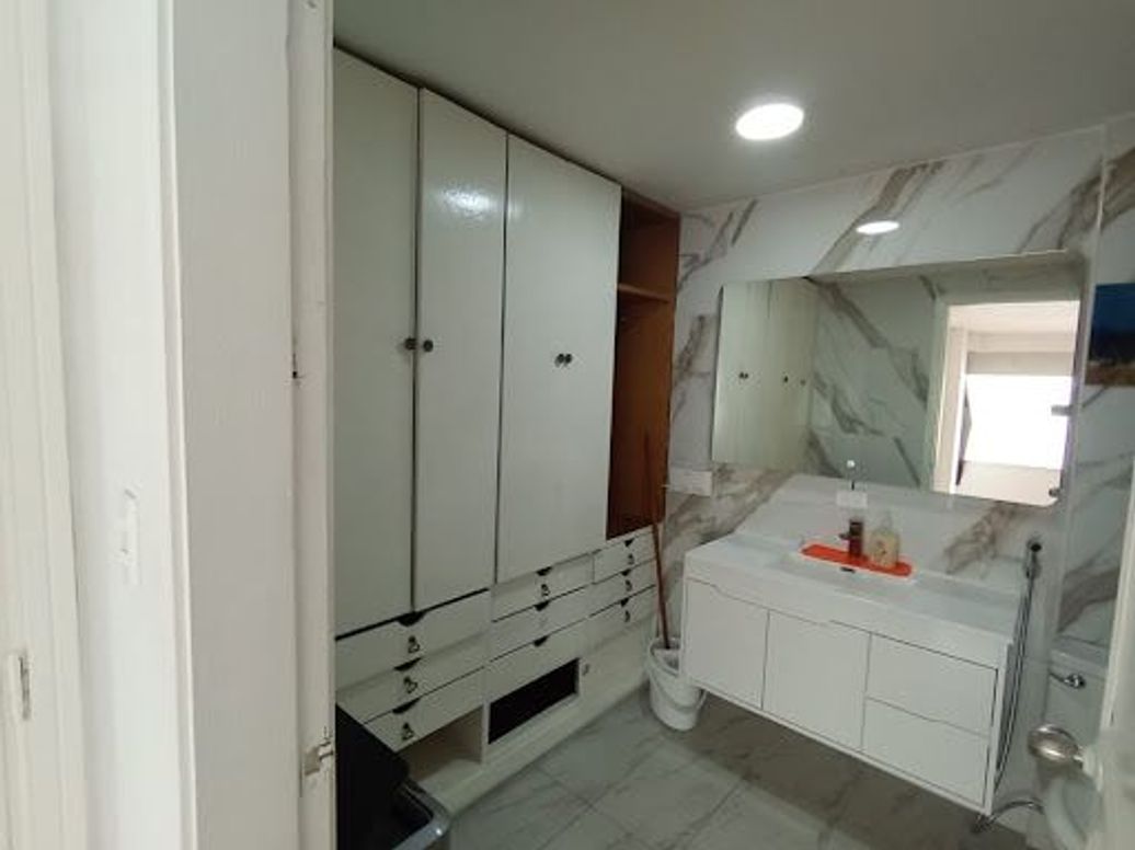 Apartamento de 3 alcobas en venta en Santa Barbara Central, Bogotá, 140 m² · foto 14 de 20