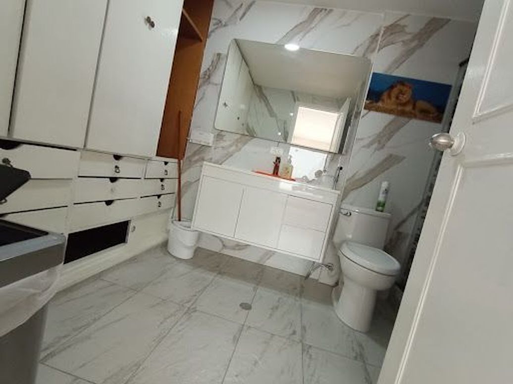 Apartamento de 3 alcobas en venta en Santa Barbara Central, Bogotá, 140 m² · foto 17 de 20