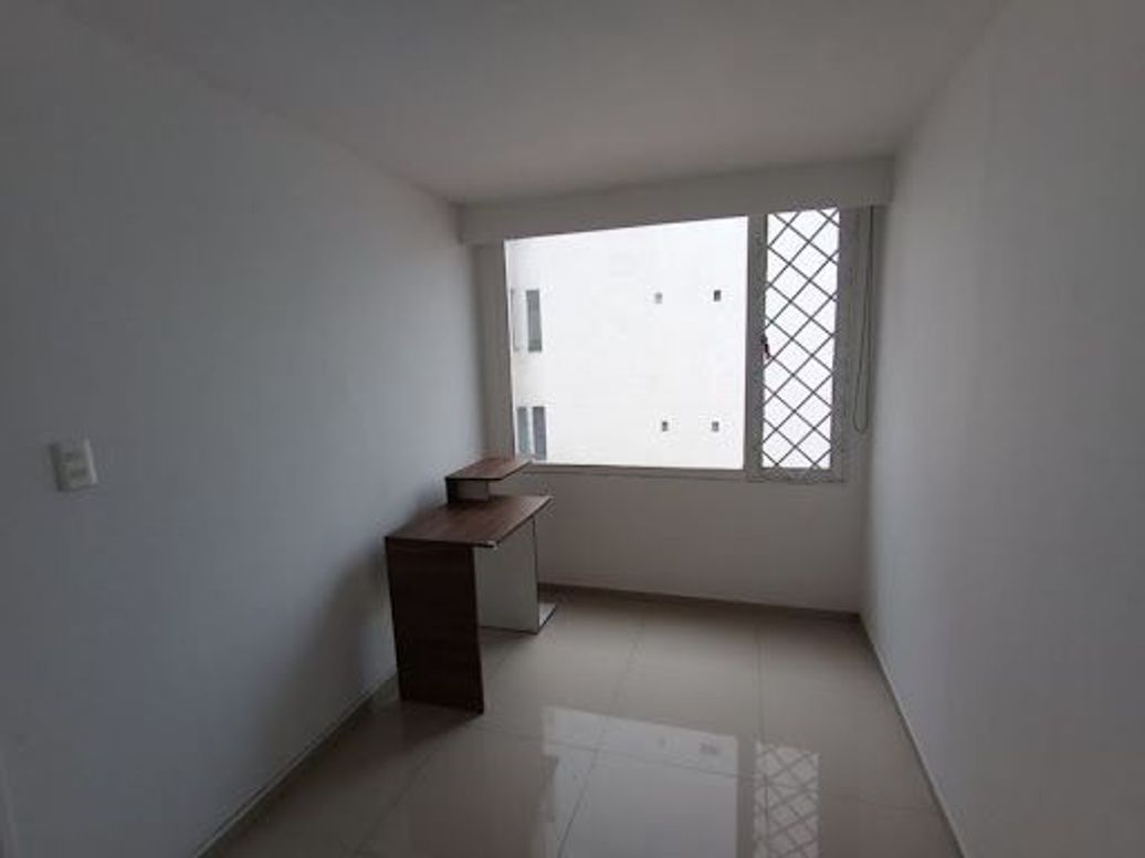 Apartamento de 3 alcobas en venta en Santa Barbara Central, Bogotá, 140 m² · foto 10 de 20
