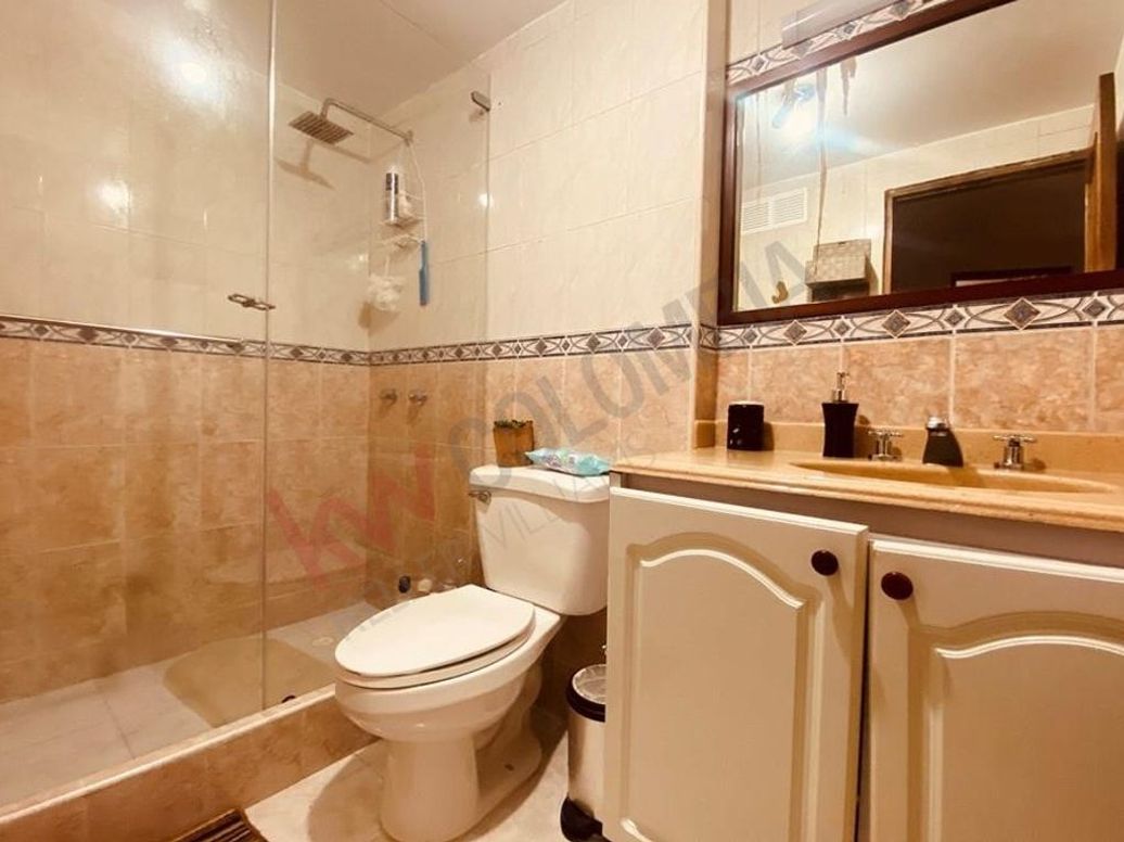 Apartamento de 3 alcobas en venta en Santa Barbara, Bogotá, 84 m² · foto 14 de 20