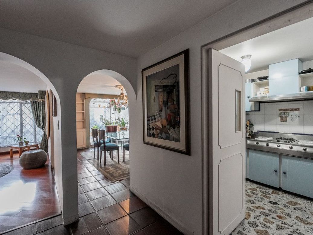 Casa de 4 alcobas en venta en Molinos Norte, Bogotá, 281 m² · foto 17 de 20