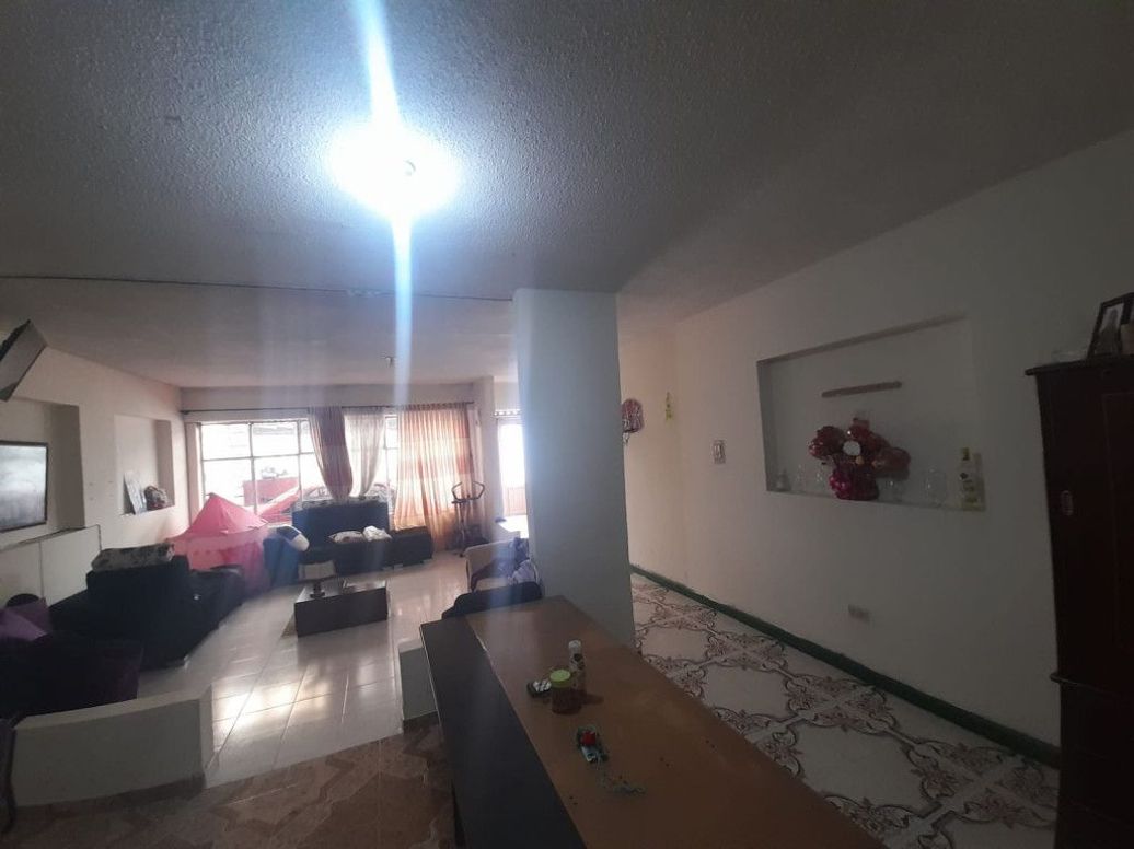 Casa de 8 alcobas en venta en Ub. Avenida Decima, Bogotá, 306 m² · foto 6 de 20