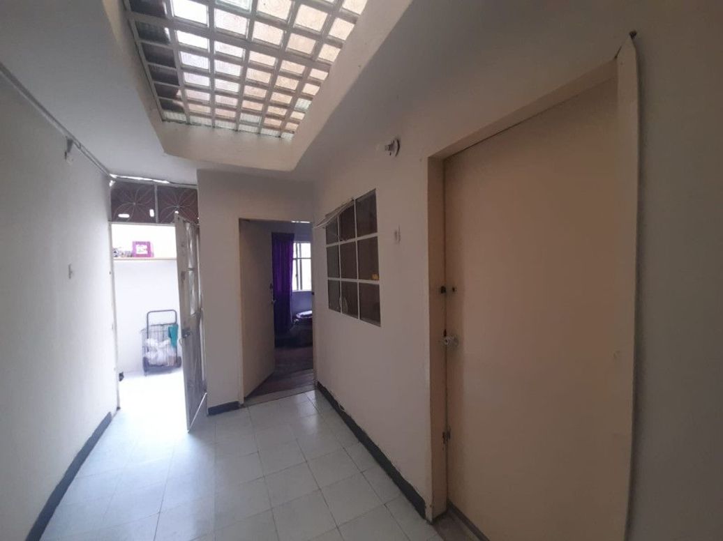 Casa de 8 alcobas en venta en Ub. Avenida Decima, Bogotá, 306 m² · foto 5 de 20