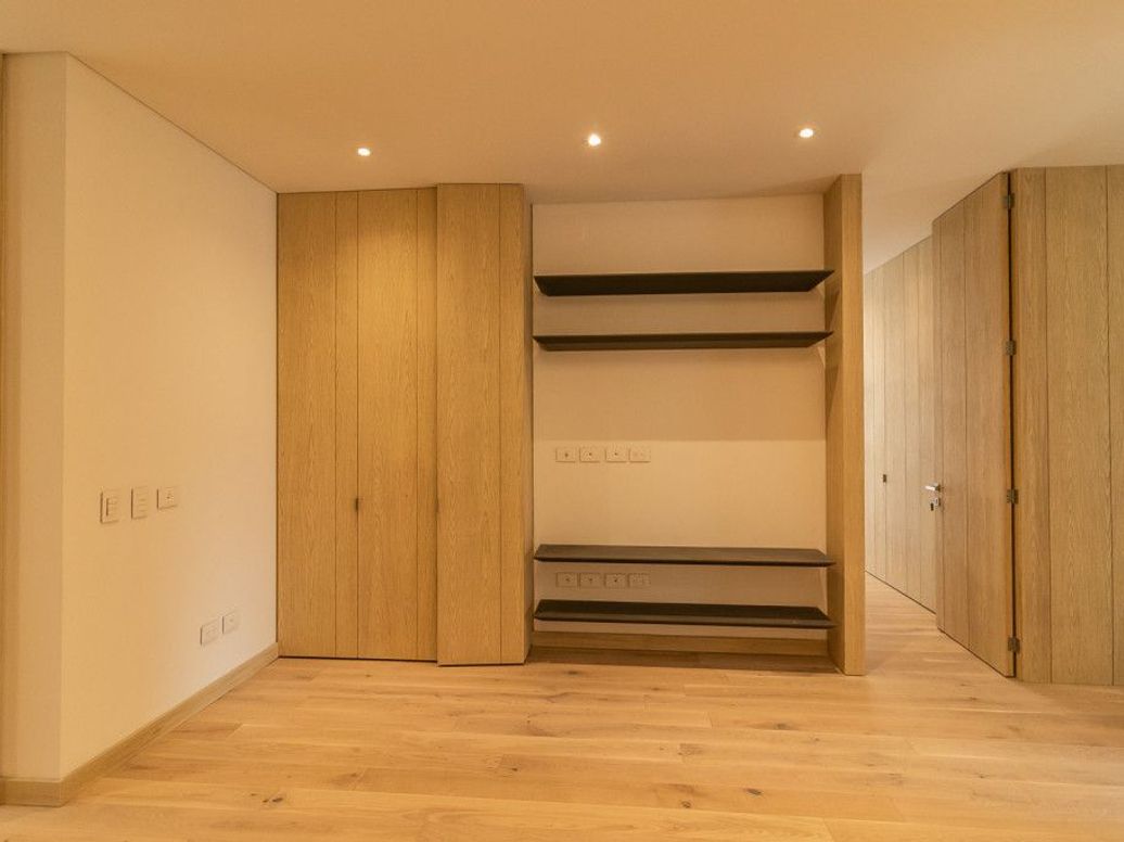 Apartamento de 3 alcobas en venta en Chico, Bogotá, 262 m² · foto 11 de 20