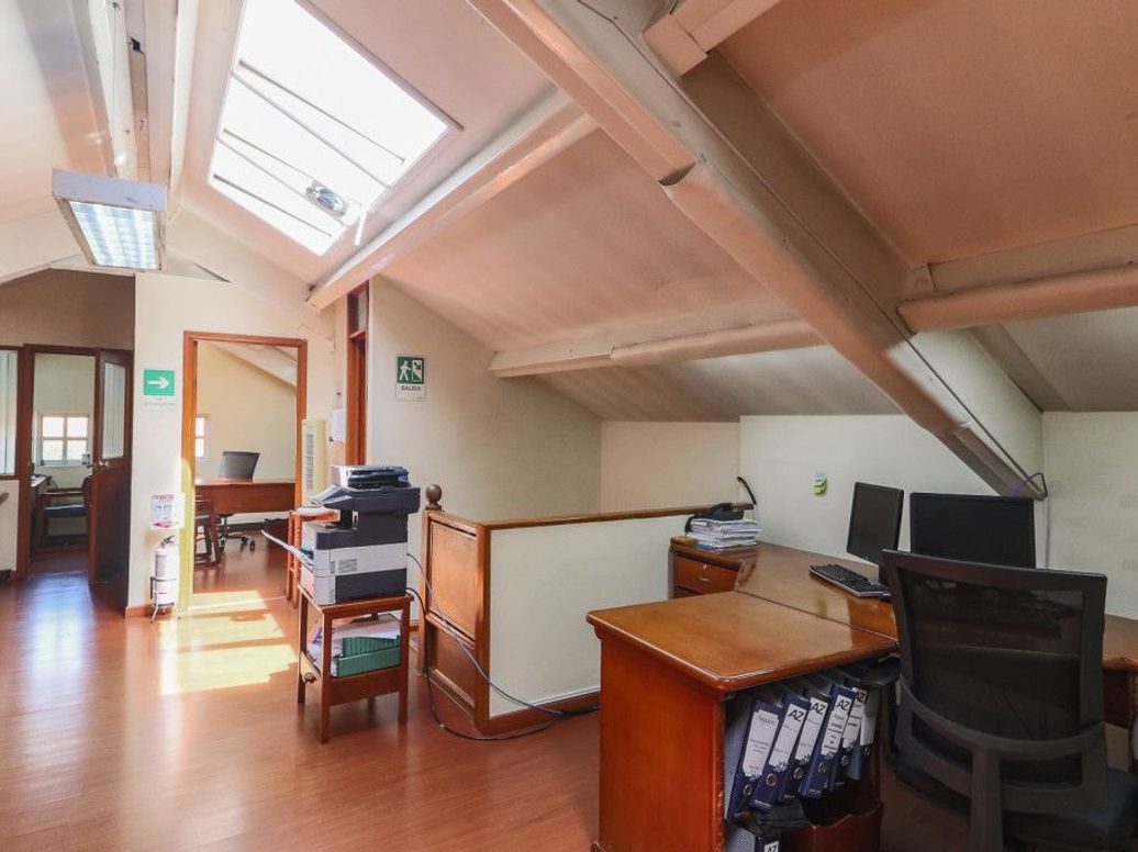 Casa de 5 alcobas en venta en Quinta Camacho, Bogotá, 405 m² · foto 19 de 20