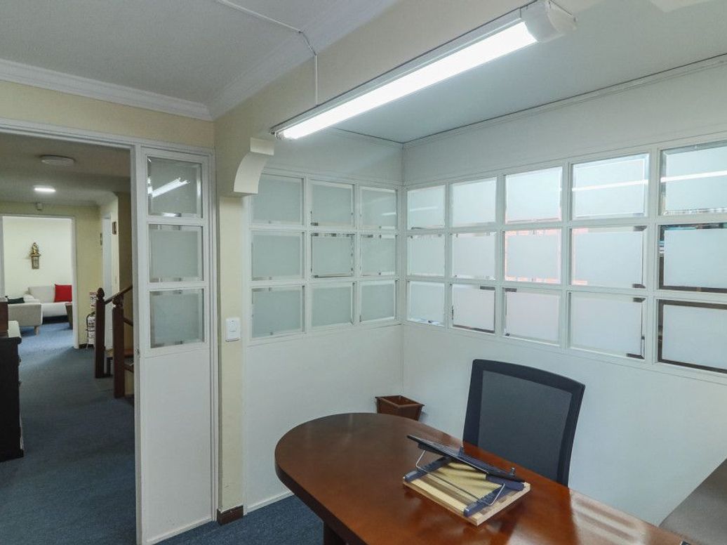 Casa de 5 alcobas en venta en Quinta Camacho, Bogotá, 405 m² · foto 9 de 20