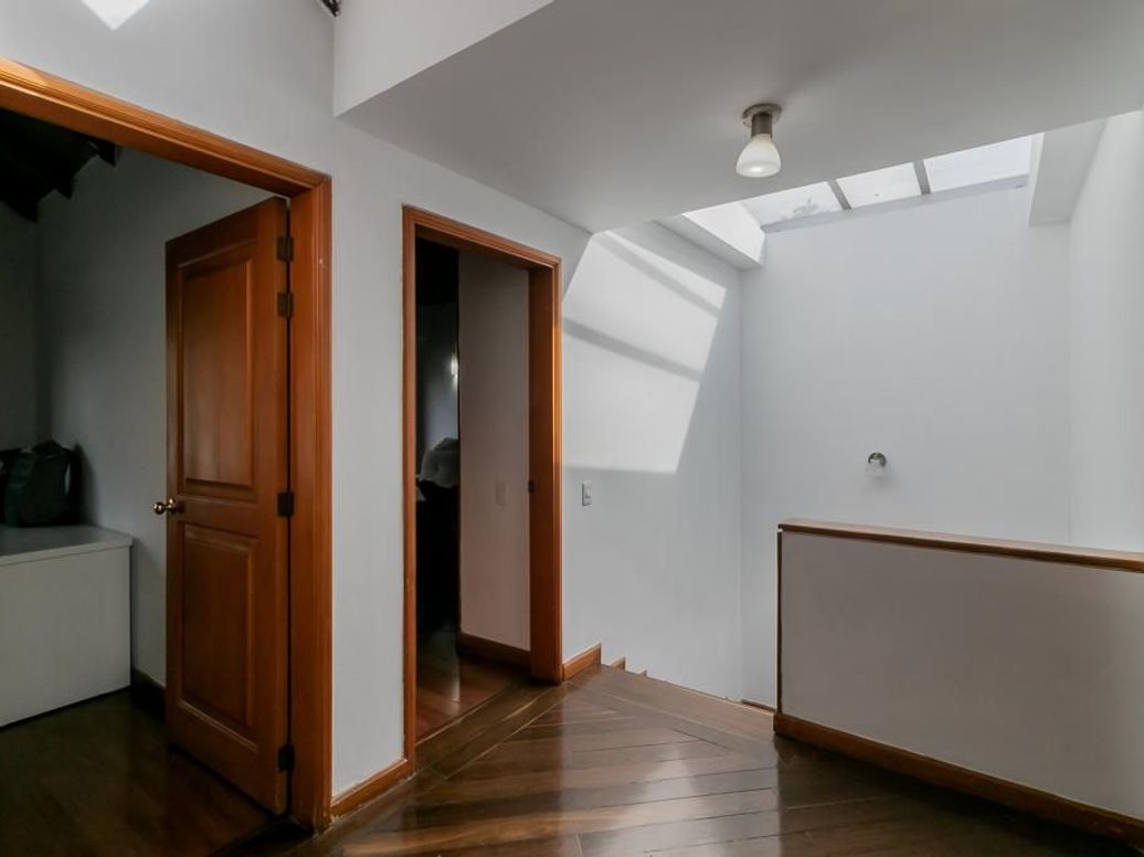 Casa de 5 alcobas en venta en Niza Suba, Bogotá, 266 m² · foto 18 de 20