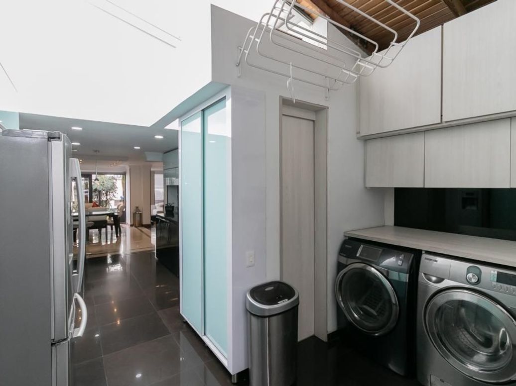 Casa de 5 alcobas en venta en Niza Suba, Bogotá, 266 m² · foto 8 de 20