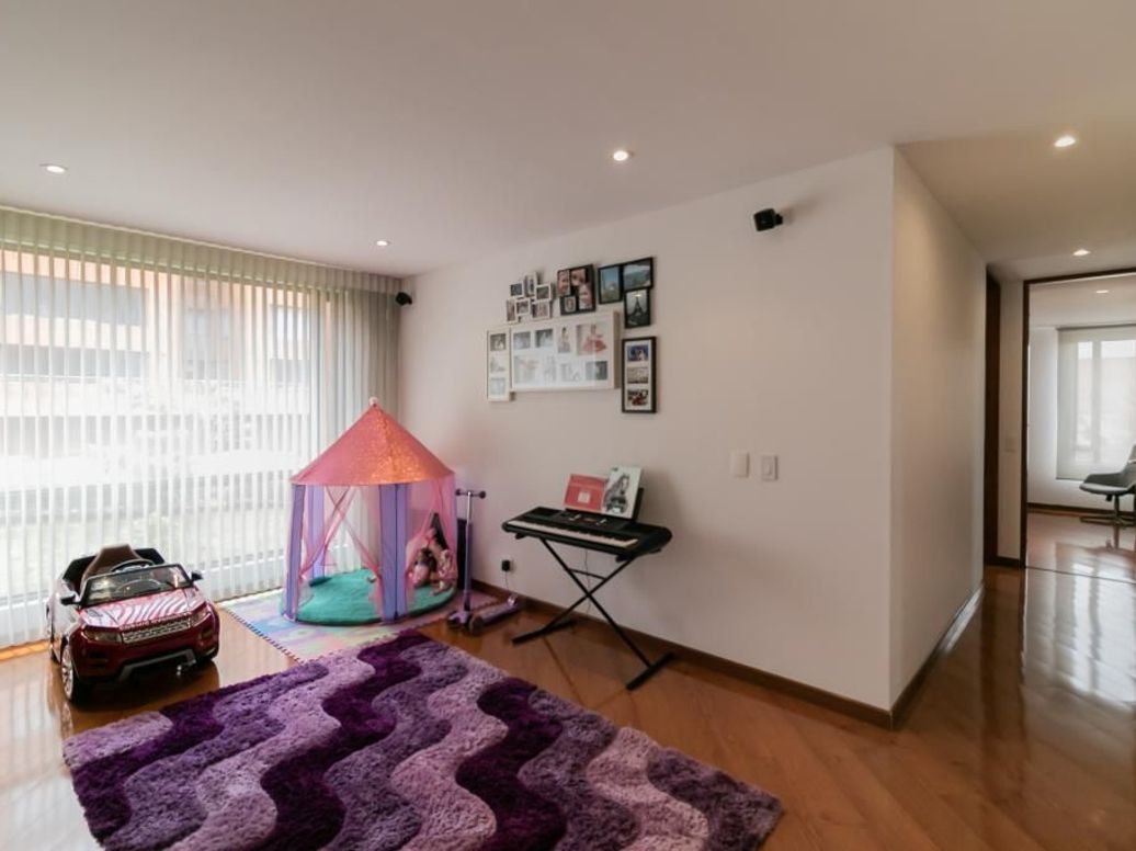 Apartamento de 3 alcobas en venta en El Plan, Bogotá, 223 m² · foto 17 de 20