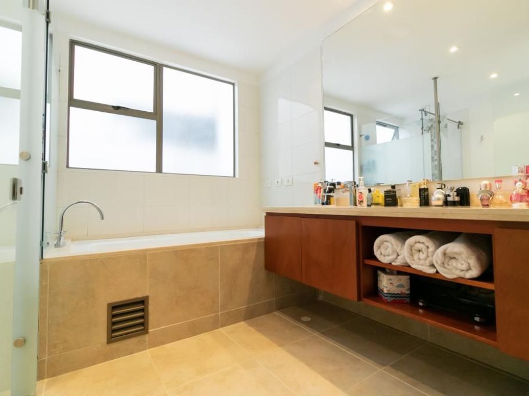 Apartamento de 3 alcobas en venta en El Plan, Bogotá, 223 m² · foto 15 de 20