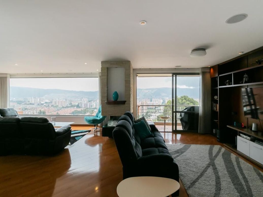 Apartamento de 3 alcobas en venta en El Plan, Bogotá, 223 m² · foto 9 de 20